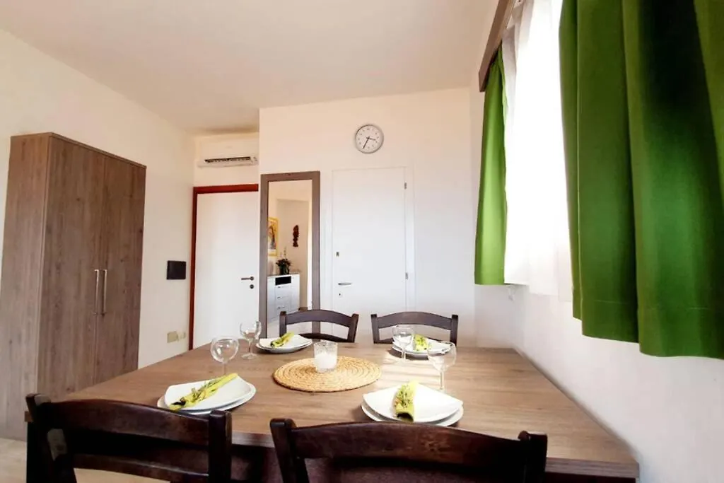 2-Bedroomed Modern Apartment With Seaview Costa Paradiso