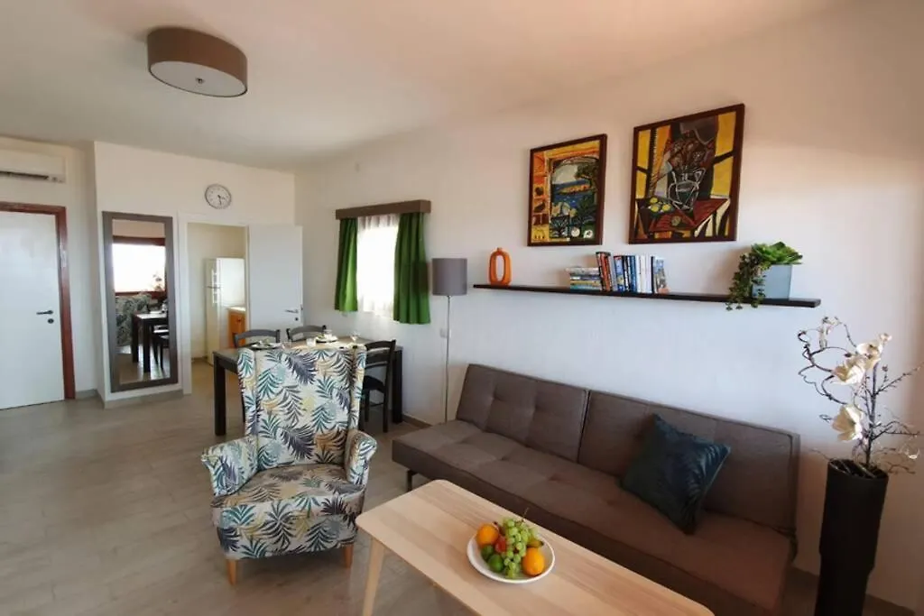 2-Bedroomed Modern Apartment With Seaview Costa Paradiso
