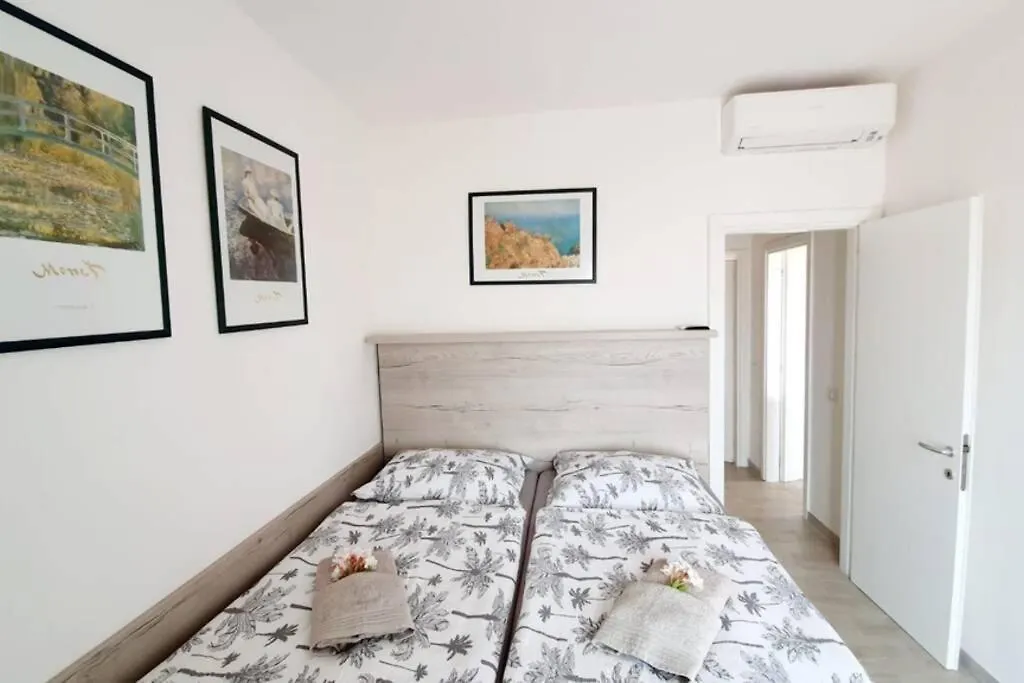 2-Bedroomed Modern Apartment With Seaview Costa Paradiso Olaszország