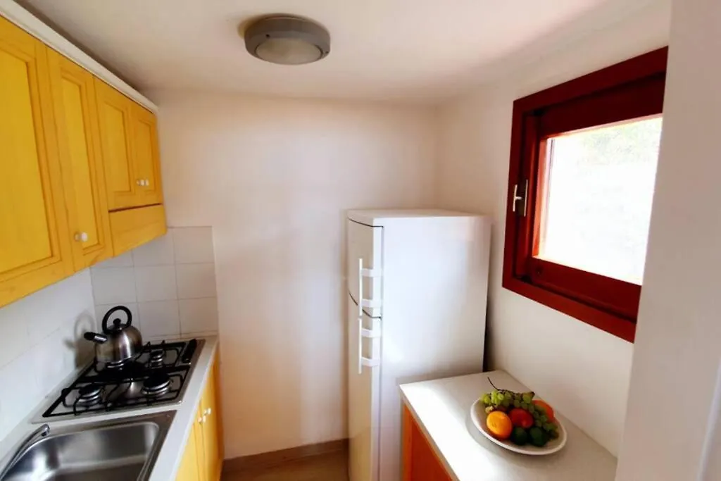 2-Bedroomed Modern Apartment With Seaview Costa Paradiso